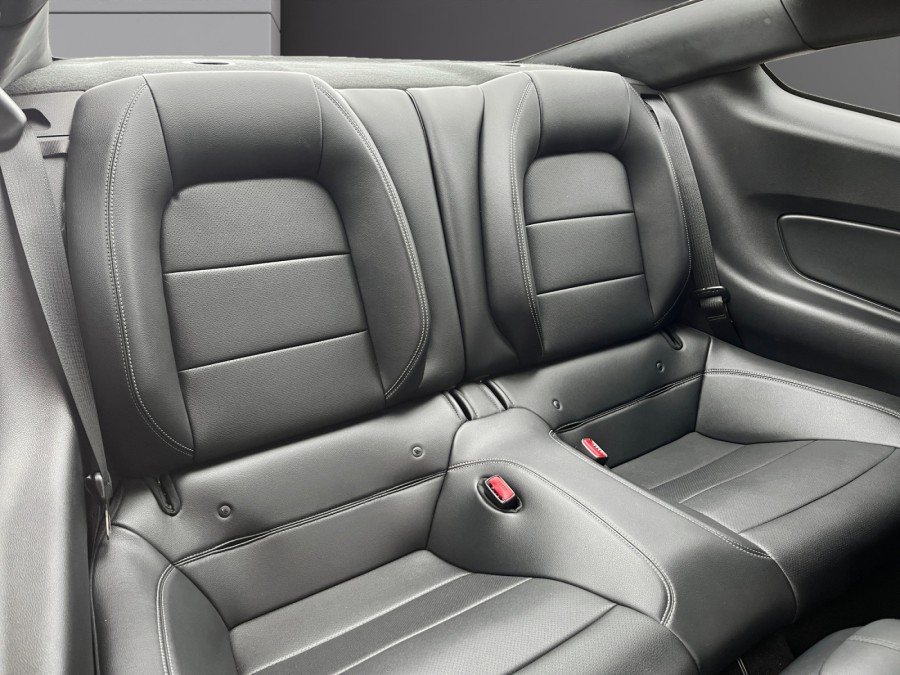 FORD d'occasion MUSTANG 2.3 ECOBOOST FASTBACK de 2016 Poitiers (86)﻿