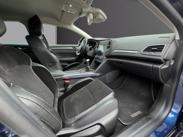 Renault megane iv berline tce 140 energy intens garantie 12 mois occasion simplicicar limoges  simplicicar simplicibike france
