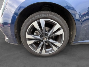 Renault megane iv berline tce 140 energy intens garantie 12 mois occasion simplicicar limoges  simplicicar simplicibike france