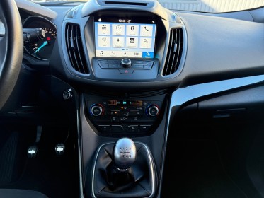 Ford kuga 2.0 tdci 150 4x2 bvm6 st-line camera / radar av arr / bluetooth occasion simplicicar veauche simplicicar...