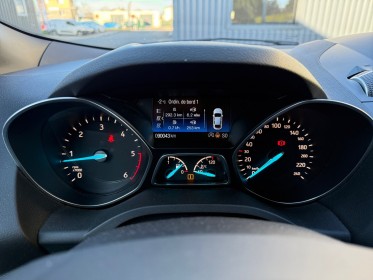 Ford kuga 2.0 tdci 150 4x2 bvm6 st-line camera / radar av arr / bluetooth occasion simplicicar veauche simplicicar...