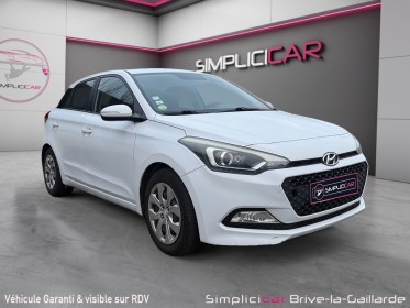Hyundai i20 business 1.1 crdi 75 blue drive business garantie 12 mois occasion simplicicar brive la gaillarde  simplicicar...