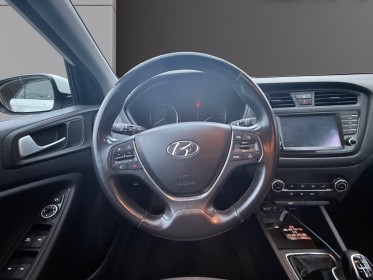 Hyundai i20 business 1.1 crdi 75 blue drive business garantie 12 mois occasion simplicicar brive la gaillarde  simplicicar...