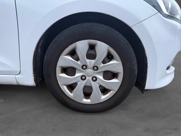 Hyundai i20 business 1.1 crdi 75 blue drive business garantie 12 mois occasion simplicicar brive la gaillarde  simplicicar...