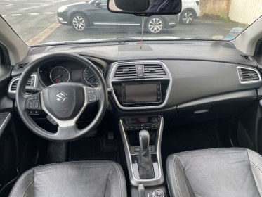 Suzuki sx4 s cross 1.6 ddis 120cv diesel  style 4x4 garantie 12 mois occasion simplicicar royan simplicicar simplicibike france
