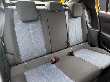 Peugeot 208 1.2l 75cv  ss bvm5 like distribution neuve clim automatique détecteur de franchissement de ligne garantie 12...