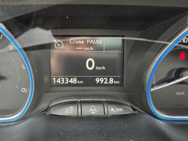 Peugeot 208 1.6 100ch feline courroie a jour garantie 12 mois occasion montpellier (34) simplicicar simplicibike france