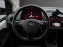 Volkswagen up 1.0 60 bluemotion iq.drive - faible km - caméra - 1ere main - garantie 12 mois occasion simplicicar nimes - rb...