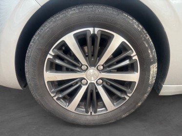 Peugeot 208 1.2 82ch bvm5 active toit panoramique sieges chauffants garantie 12 mois occasion montpellier (34) simplicicar...