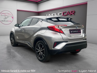 Toyota c-hr hybride 122h edition - pack chrome - garantie 12 mois occasion simplicicar lyon nord simplicicar simplicibike...
