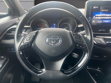 Toyota c-hr hybride 122h edition - pack chrome - garantie 12 mois occasion simplicicar lyon nord simplicicar simplicibike...