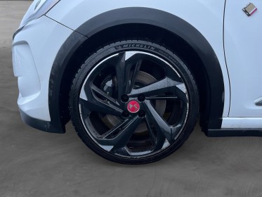 Ds ds 3 thp 208 ss bvm6 performance carplay sièges cuir et alcantara vidange de boite ok garantie 12 mois occasion...