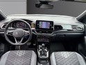 Volkswagen t-roc 1.5 tsi evo 150 start/stop dsg7 r-line toit ouvrant matrix led garantie 12 mois occasion simplicicar...