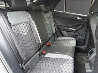 Volkswagen t-roc 1.5 tsi evo 150 start/stop dsg7 r-line toit ouvrant matrix led garantie 12 mois occasion simplicicar...