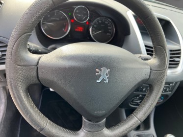 Peugeot 206 1.4 hdi 68ch fap blue lion génération occasion avignon (84) simplicicar simplicibike france