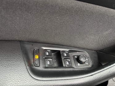 Volkswagen passat 1.5 tsi act opf 150 dsg7 lounge - carplay - sellerie cuire - full led - parck assist - line assist occasion...