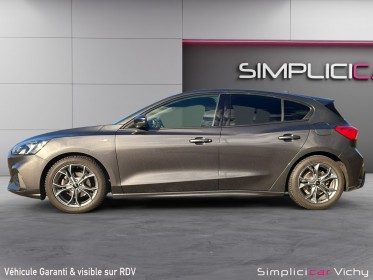 Ford focus 1l ecoboost 125 ch st line révisée garantie 12 mois caméra de recul occasion simplicicar vichy simplicicar...