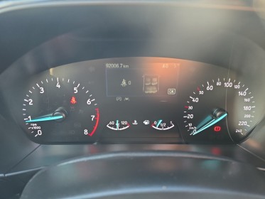 Ford focus 1l ecoboost 125 ch st line révisée garantie 12 mois caméra de recul occasion simplicicar vichy simplicicar...