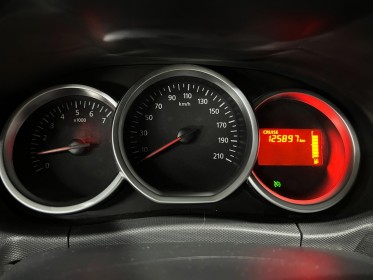 Dacia duster dci 110 4x2 black touch 2017 occasion simplicicar magny-en-vexin simplicicar simplicibike france