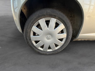 Peugeot 107 1.4 hdi 54ch blue lion trendy  ideal jeune permis  garantie 12 mois occasion simplicicar vernon simplicicar...