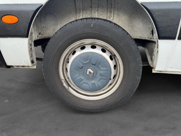 Renault master fourgon gn l3h2 3.5t 2.3 dci 125 confort euro 5 garantie 12 mois occasion simplicicar limoges  simplicicar...
