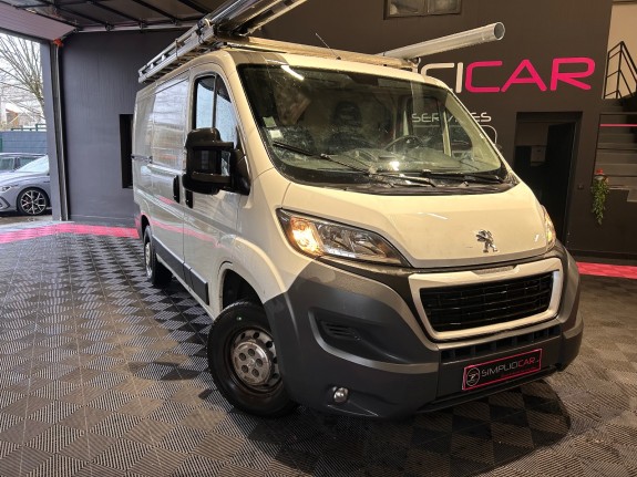 Peugeot boxer fourgon tole 333 l1h1 2.0 bluehdi 130 pack clim nav garantie 12 mois occasion  simplicicar aix les bains...