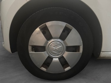 Volkswagen up up 1.0 60 bluemotion technology move up!/ garantie 12 mois occasion simplicicar saint-jean simplicicar...