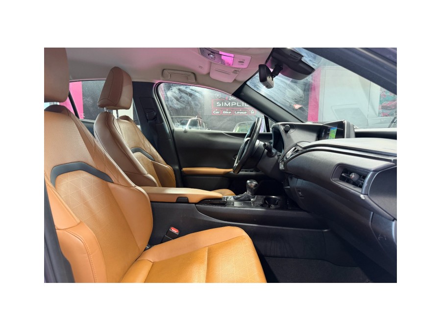 LEXUS d'occasion NX 250H 2WD PACK CONFORT BUSINESS de 2021 Villebon