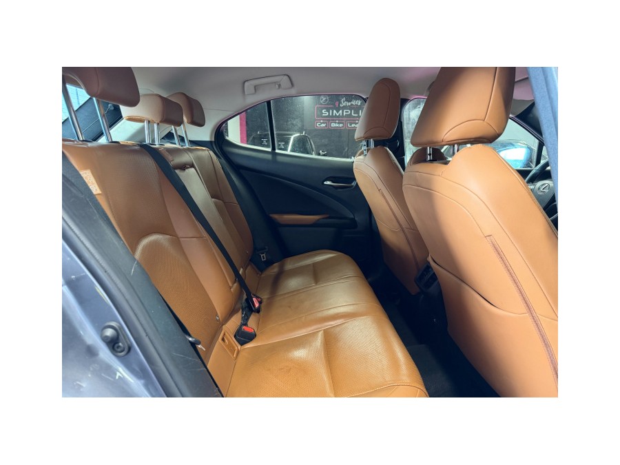 LEXUS d'occasion NX 250H 2WD PACK CONFORT BUSINESS de 2021 Villebon