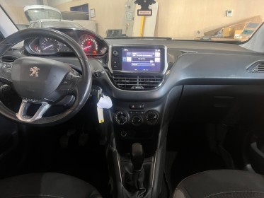 Peugeot 208 business business pack 1.6 bluehdi 100ch ss bvm5 occasion avignon (84) simplicicar simplicibike france