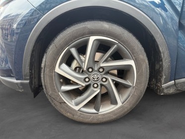 Toyota c-hr hybride my23 simplifiee 1.8l design ultimate / carplay / siège chauffant / garantie 12 mois occasion paris...