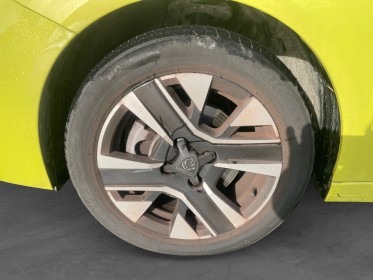 Peugeot 208 essence 100ch  bvm6 allure premiere main garantie 12 mois occasion simplicicar royan simplicicar simplicibike...