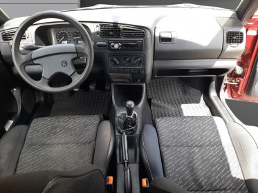 Volkswagen golf cabriolet 1.8i coast occasion montreuil (porte de vincennes)(75) simplicicar simplicibike france