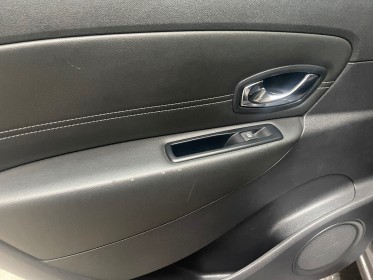 Renault grand scenic iii business dci 110 fap eco2 business edc 7 places occasion paris 15ème (75) simplicicar simplicibike...