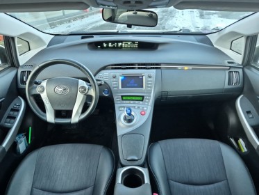 Toyota prius mc 136h lounge 17 occasion simplicicar arras  simplicicar simplicibike france