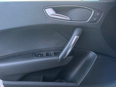 Audi a1 sportback 1.4 tfsi 125 bvm6 midnight series régulateur, radar, keyless garantie 12 mois occasion barberey...