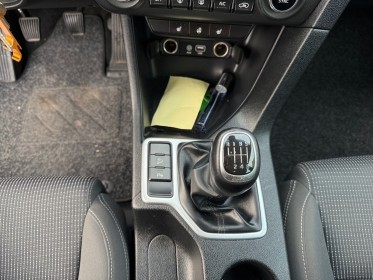 Kia sportage 1.7 crdi 115 isg 4x2 premium sièges/volant chauffants phares automatiques carplay android auto garantie 12 mois...