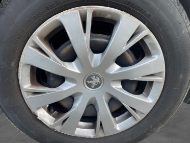 Peugeot 208 1.4 hdi 68ch bvm5 style  courroie de distribution faite , garantie 12 mois occasion simplicicar lyon nord...