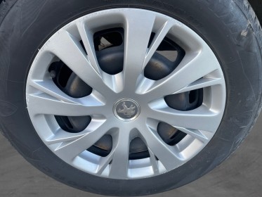 Peugeot 208 1.4 hdi 68ch bvm5 style  courroie de distribution faite , garantie 12 mois occasion simplicicar lyon nord...