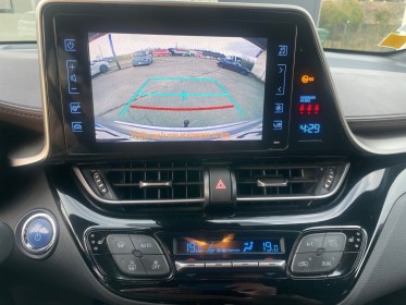 Toyota c-hr hybride 122h distinctive garantie 12 mois occasion simplicicar limoges  simplicicar simplicibike france