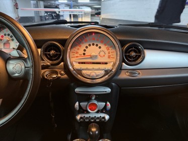 Mini cooper 1.6 120 ch cooper / radar de recul / volant cuir occasion paris 17ème (75)(porte maillot) simplicicar...