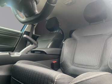 Renault megane iv berline blue dci 115ch edc intens/ carplay___ occasion simplicicar orgeval  simplicicar simplicibike france