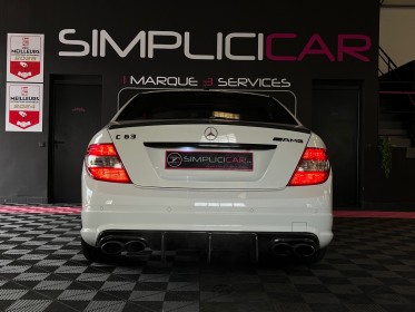Mercedes classe c 63 amg pack performance plus 487cv - garantie 12 mois occasion  simplicicar aix les bains simplicicar...