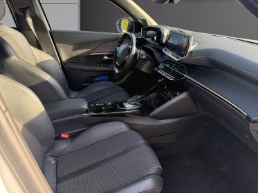 Peugeot 2008 1.5 bluehdi 130 eat8 gt line toit pano / chaine neuve occasion simplicicar veauche simplicicar simplicibike france