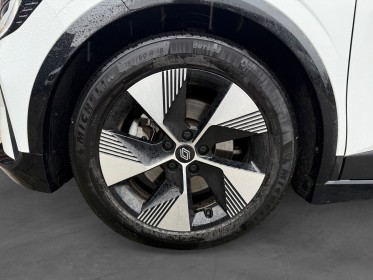 Renault megane e-tech ev40 130ch standard charge equilibre carplay batterie neuve régulateur adaptatif jantes alu...