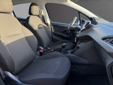 Peugeot 208 1.2 puretech 82ch bvm5 style, garantie jusqu'à 48 mois occasion scl 56 - simplicicar vannes simplicicar...