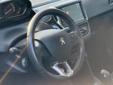 Peugeot 208 1.2 puretech 82ch bvm5 style, garantie jusqu'à 48 mois occasion scl 56 - simplicicar vannes simplicicar...