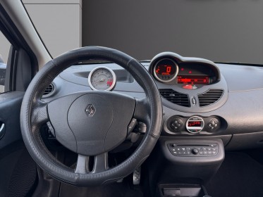 Renault twingo ii 1.6 133 renault sport garantie 12 mois occasion simplicicar lyon nord simplicicar simplicibike france
