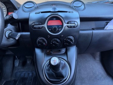 Mazda mazda2 garantie 12 mois 1.3l elégance occasion simplicicar pertuis  simplicicar simplicibike france