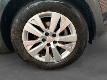 Peugeot 3008 2019 puretech 130ch ss eat8 active, semi-cuir, compteur numérique garantie 12 mois occasion simplicicar...